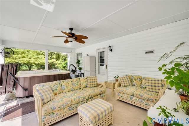 8315 King Dr, Disputanta, VA 23842