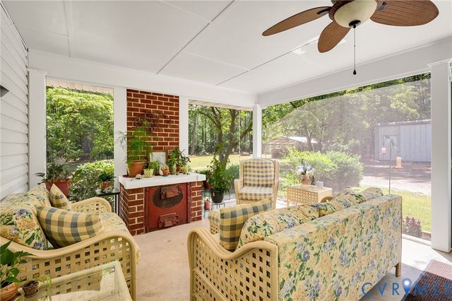 8315 King Dr, Disputanta, VA 23842