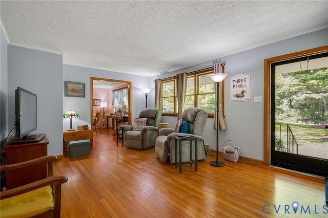 8315 King Dr, Disputanta, VA 23842