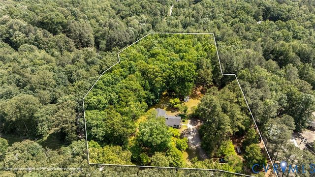 8315 King Dr, Disputanta, VA 23842