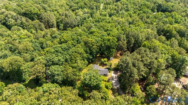 8315 King Dr, Disputanta, VA 23842