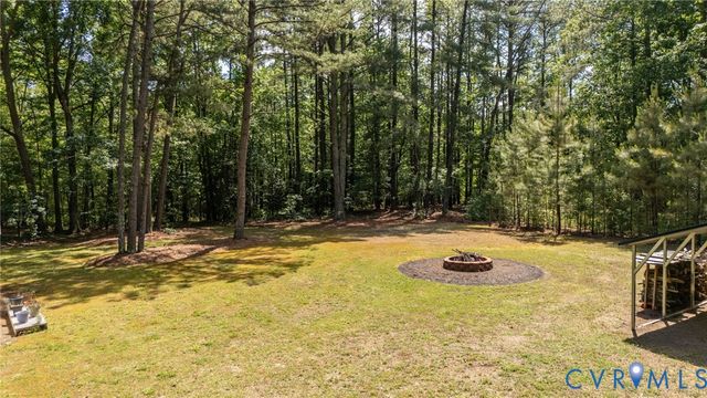 8315 King Dr, Disputanta, VA 23842