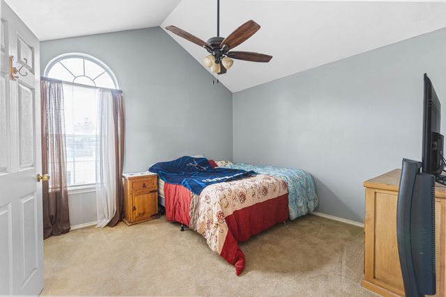 702 Aldridge Street, Commerce, TX 75428