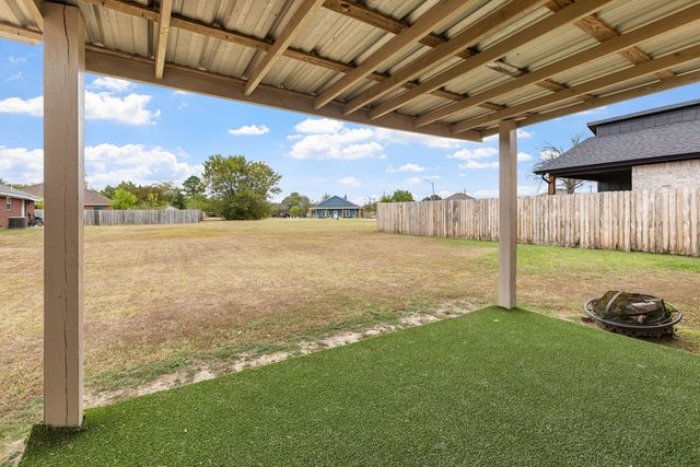 702 Aldridge Street, Commerce, TX 75428