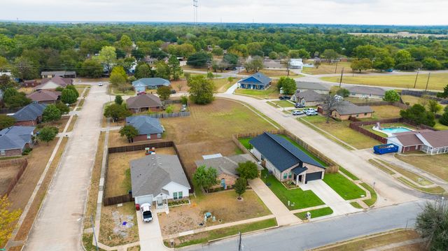 702 Aldridge Street, Commerce, TX 75428