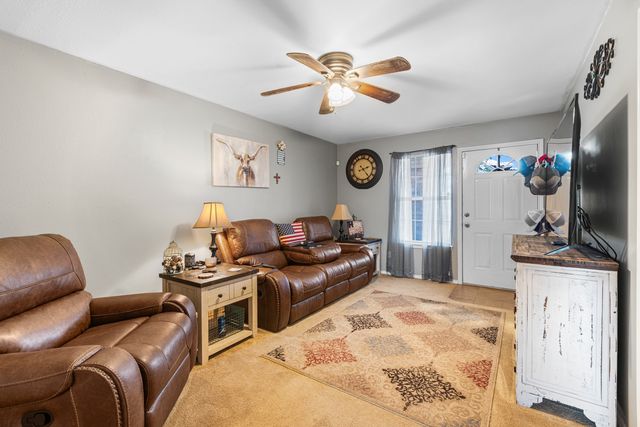 702 Aldridge Street, Commerce, TX 75428