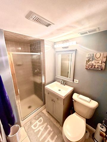 6701 S Crandon Avenue 9B, Chicago, IL 60649