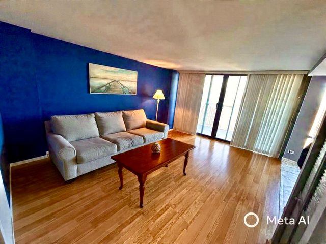 6701 S Crandon Avenue 9B, Chicago, IL 60649