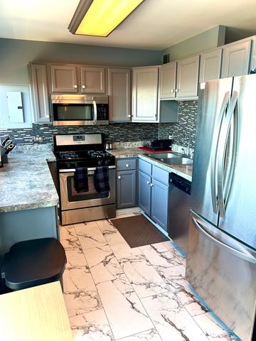 6701 S Crandon Avenue 9B, Chicago, IL 60649