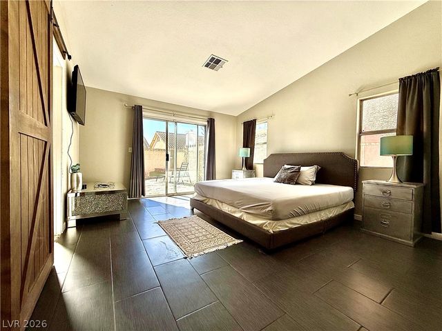 2033 Riderwood Avenue, North Las Vegas, NV 89032