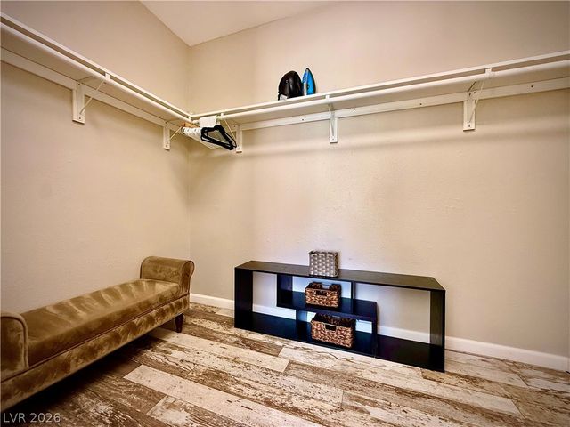 2033 Riderwood Avenue, North Las Vegas, NV 89032