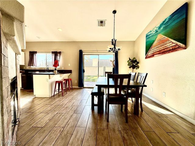 2033 Riderwood Avenue, North Las Vegas, NV 89032