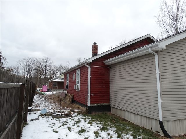 24 Hillman St, Fallowfield, PA 15314