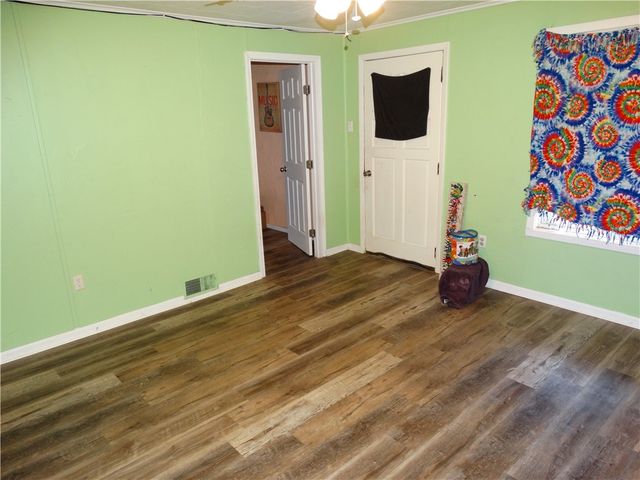 24 Hillman St, Fallowfield, PA 15314