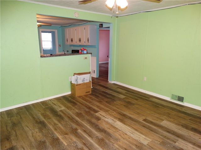 24 Hillman St, Fallowfield, PA 15314