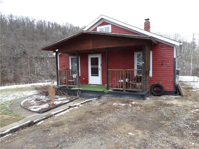 24 Hillman St, Fallowfield, PA 15314