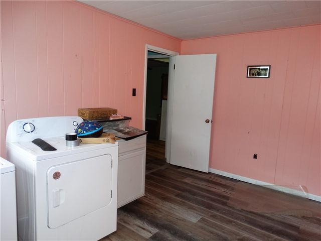 24 Hillman St, Fallowfield, PA 15314