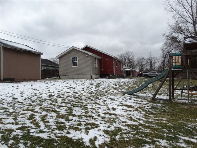 24 Hillman St, Fallowfield, PA 15314