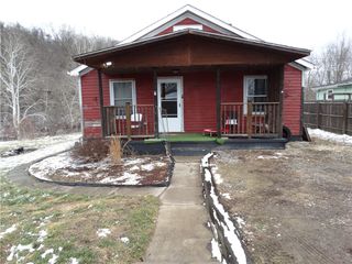 24 Hillman St, Fallowfield, PA 15314