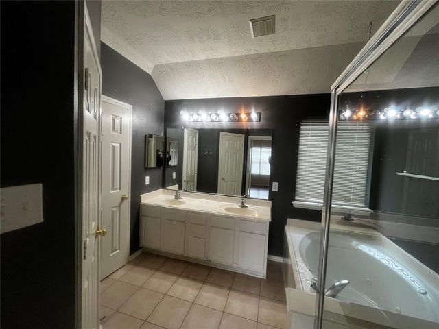 5508 Lilywood Ln, Rosharon, TX 77583