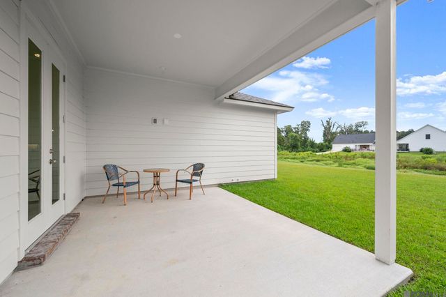 12051 Clare Ct, Geismar, LA 70734