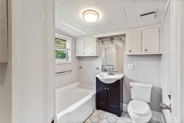 209 Moore Avenue, Walhalla, SC 29691