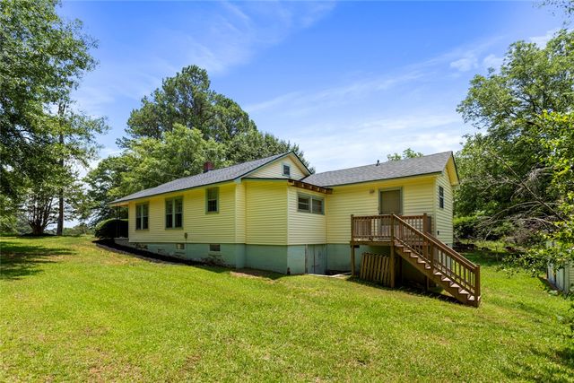 209 Moore Avenue, Walhalla, SC 29691
