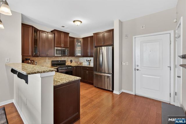 443 2nd Street 406, Jersey City, NJ 07302