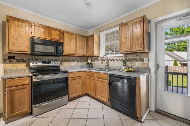 901 Vantrease Rd, Madison, TN 37115