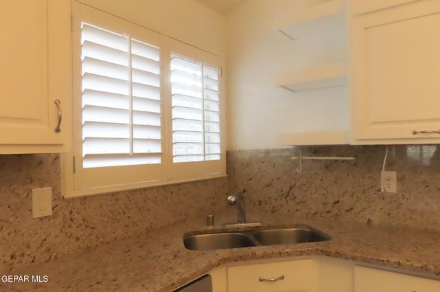 3493 YELLOW ROSE Street, El Paso, TX 79936