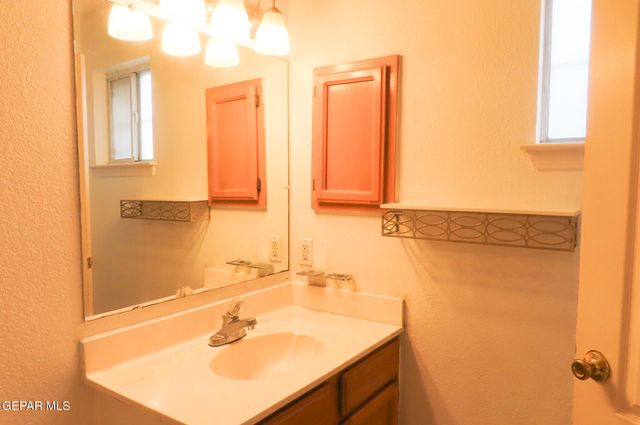 3493 YELLOW ROSE Street, El Paso, TX 79936