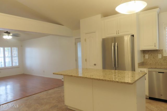 3493 YELLOW ROSE Street, El Paso, TX 79936