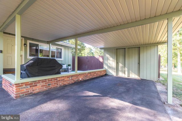 2338 BEDMINSTER RD, Perkasie, PA 18944