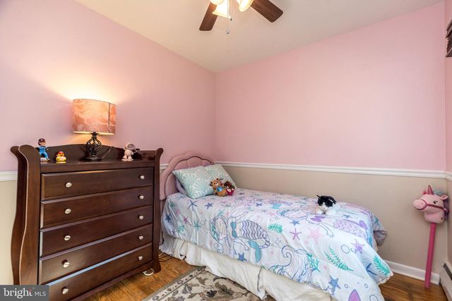 2338 BEDMINSTER RD, Perkasie, PA 18944