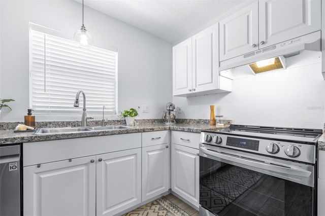 11147 LONGHILL DRIVE N, Pinellas Park, FL 33782