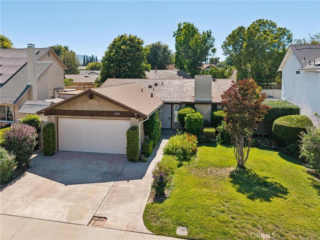 Image 1 of property listing at 25333 Via Dona Christa, Valencia, CA 91355