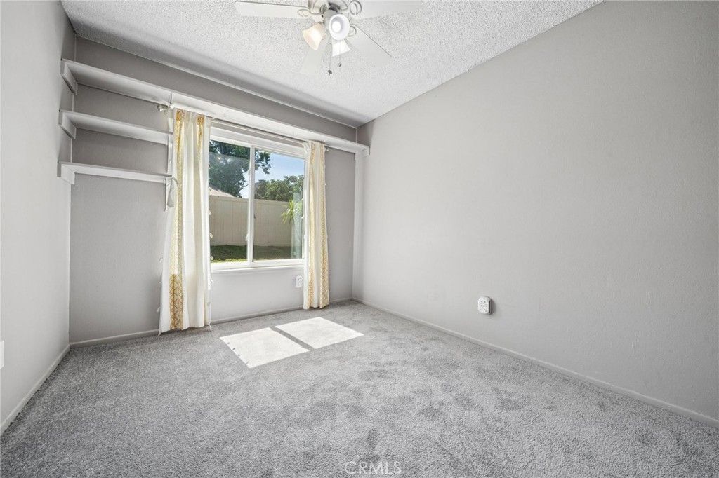 Image 15 of property listing at 25333 Via Dona Christa, Valencia, CA 91355
