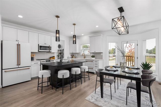 2 Berwick at Grove at Grant’s Trail Manors, St Louis, MO 63123