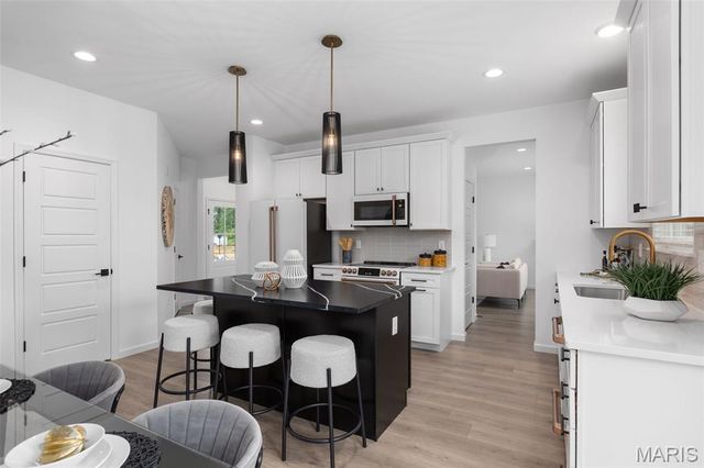 2 Berwick at Grove at Grant’s Trail Manors, St Louis, MO 63123