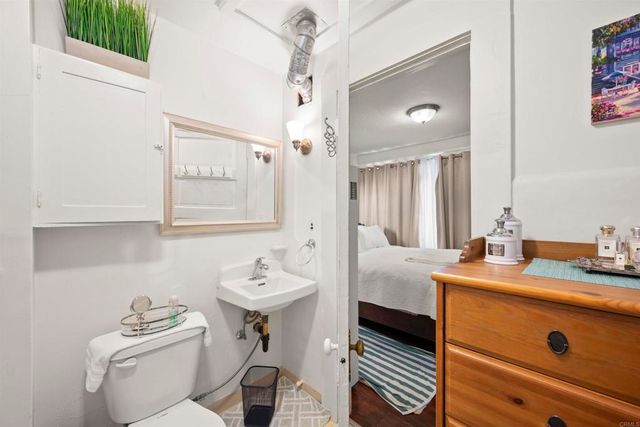 1050 Adella Avenue, Coronado, CA 92118