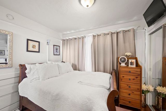 1050 Adella Avenue, Coronado, CA 92118