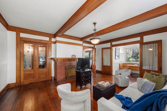 1050 Adella Avenue, Coronado, CA 92118