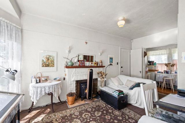 1050 Adella Avenue, Coronado, CA 92118