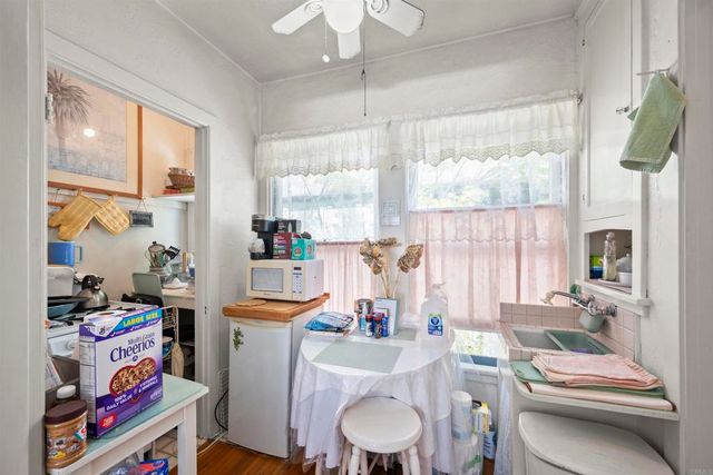 1050 Adella Avenue, Coronado, CA 92118