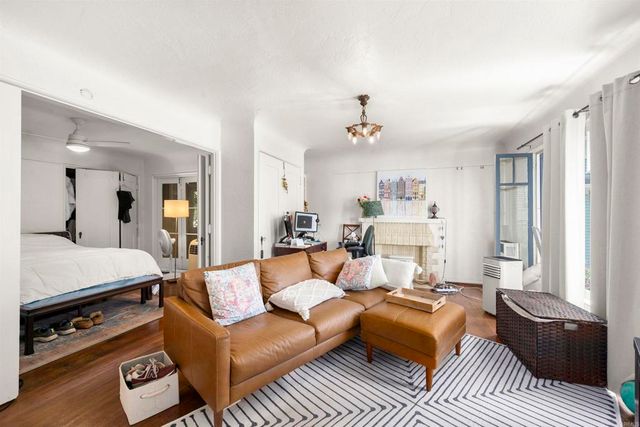 1050 Adella Avenue, Coronado, CA 92118