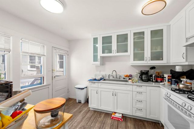 1050 Adella Avenue, Coronado, CA 92118