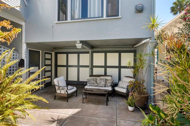 1050 Adella Avenue, Coronado, CA 92118