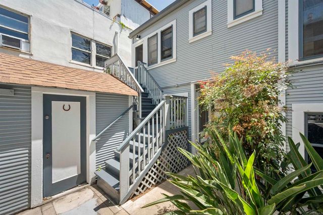 1050 Adella Avenue, Coronado, CA 92118