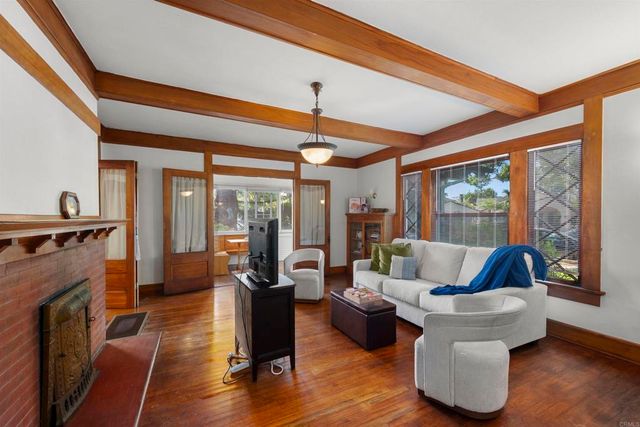 1050 Adella Avenue, Coronado, CA 92118