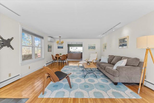 352 Colchester Ave 1, Burlington, VT 05401